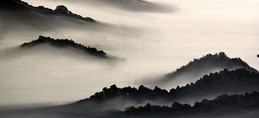 雾中的女孩背景山,探寻雾中女孩的神秘背景